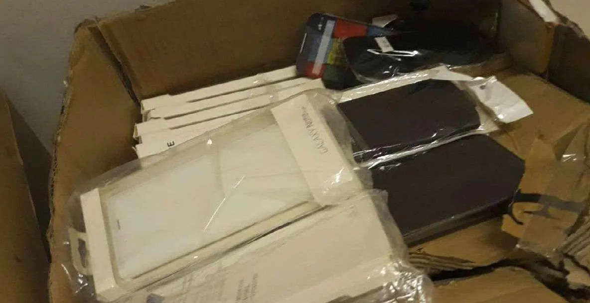 Electronice ascunse și nedeclarate, în valoare de peste 30.000 lei, confiscate la Albiţa