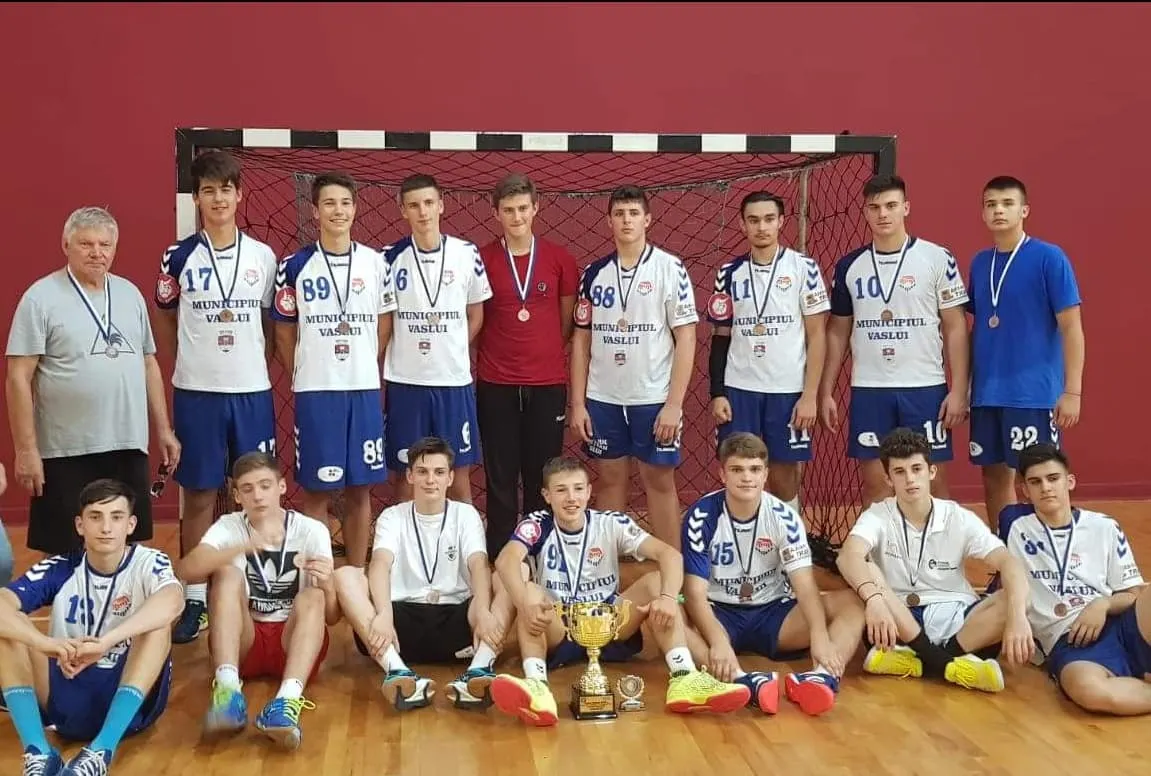 LPS Vaslui, lideră la juniori II