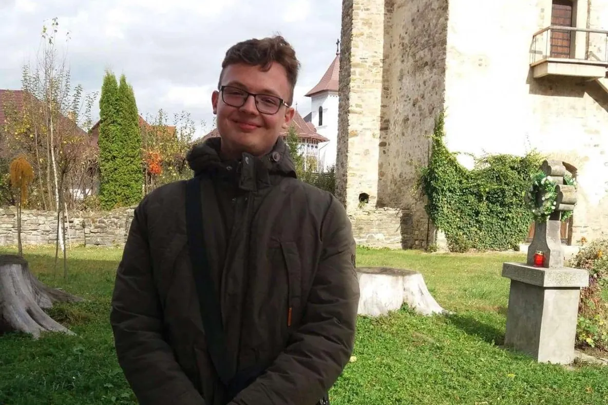 Episcopul Ignatie vine în sprijinul elevului bolnav de cancer