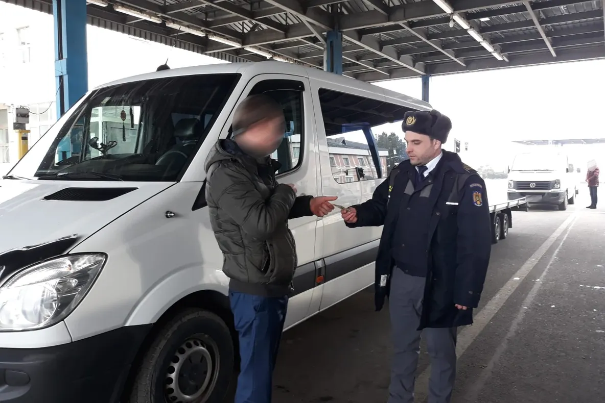 Fără documente valabile, la volan