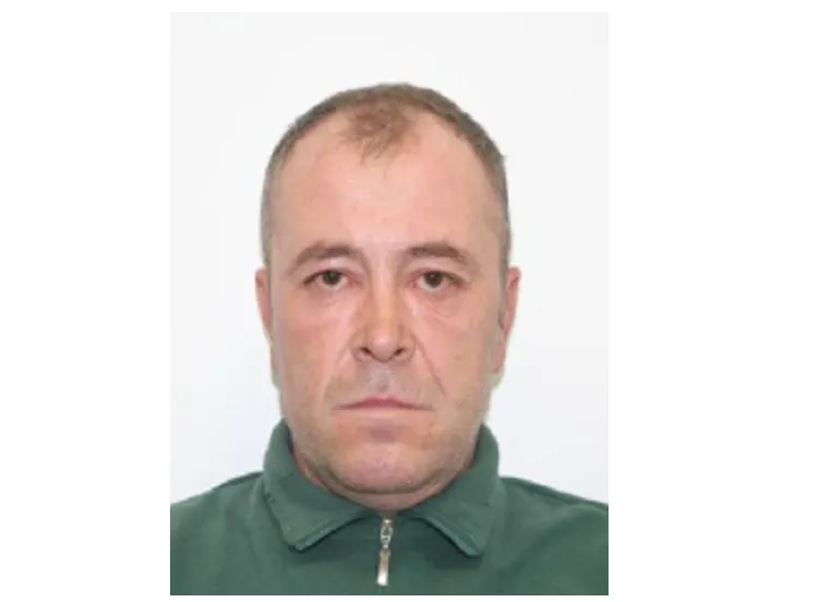 APEL! Sunați la 112 dacă vedeți acest bărbat!