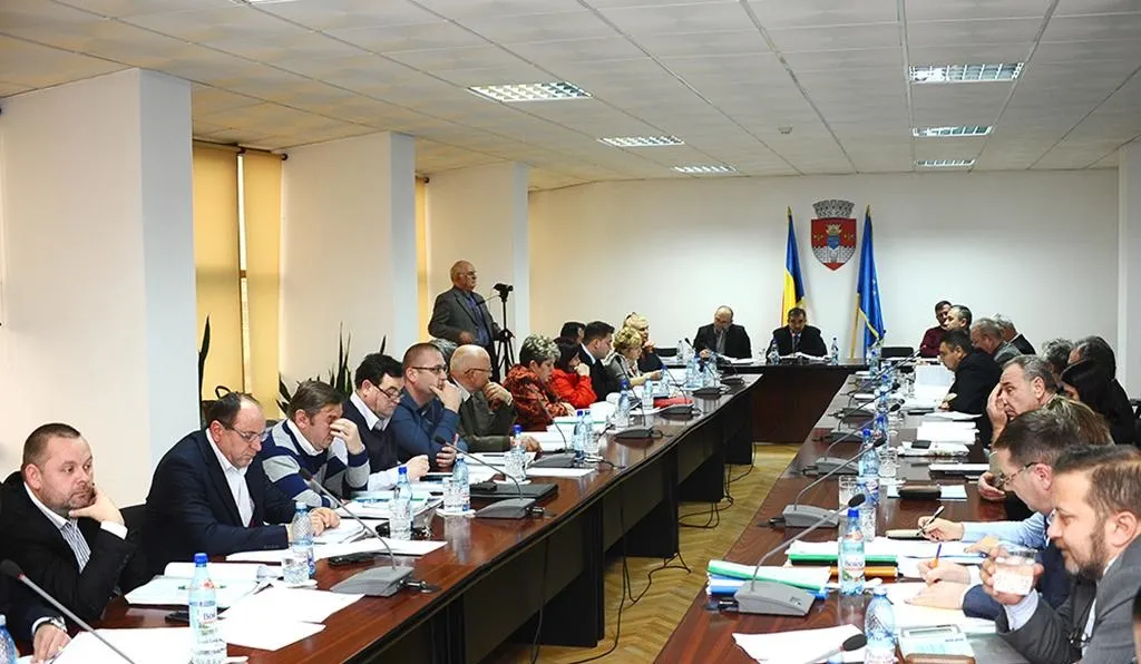 Consilier liberal, dat afară din ședință