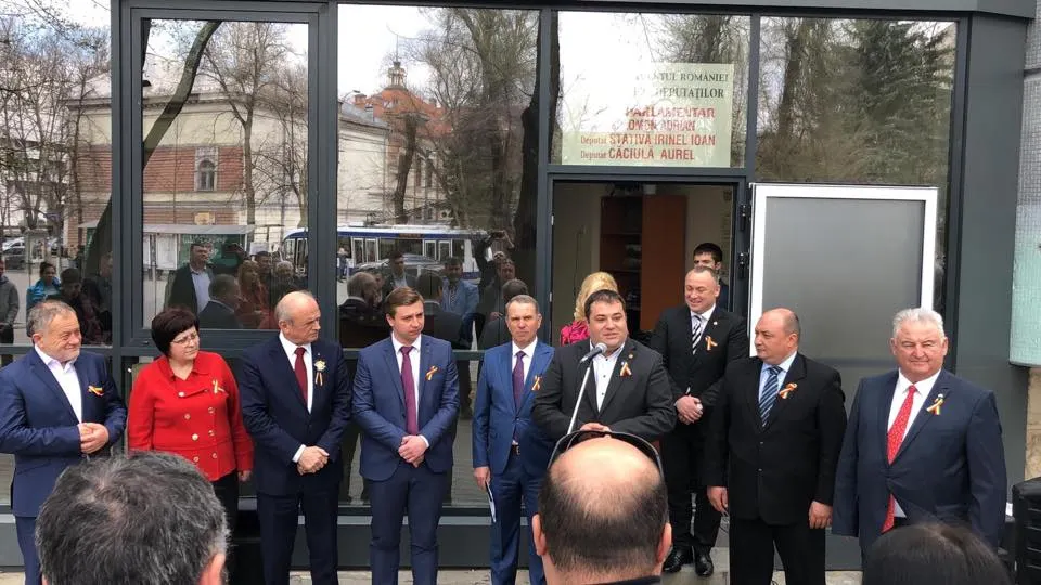 Trei deputați vasluieni și-au deschis cabinet parlamentar la Chișinău