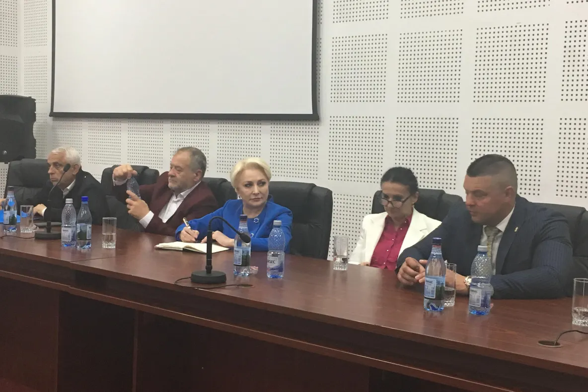 Fără autorizaţia de construcţie la depunerea documentaţiei pentru programele de investiţii