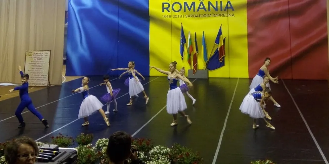 FOTO: Regal de gimnastică și dans în Polivalentă!