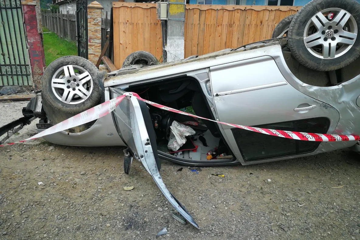 Tânărul care a provocat accidentul de la Băcești a fost arestat
