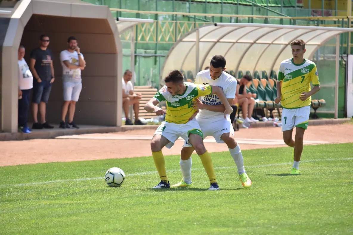 Podium vasluian la Liga 4 la fotbal!