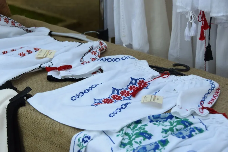 Meșteșugurile tradiționale, valorificate în rândul directorilor de cămine culturale