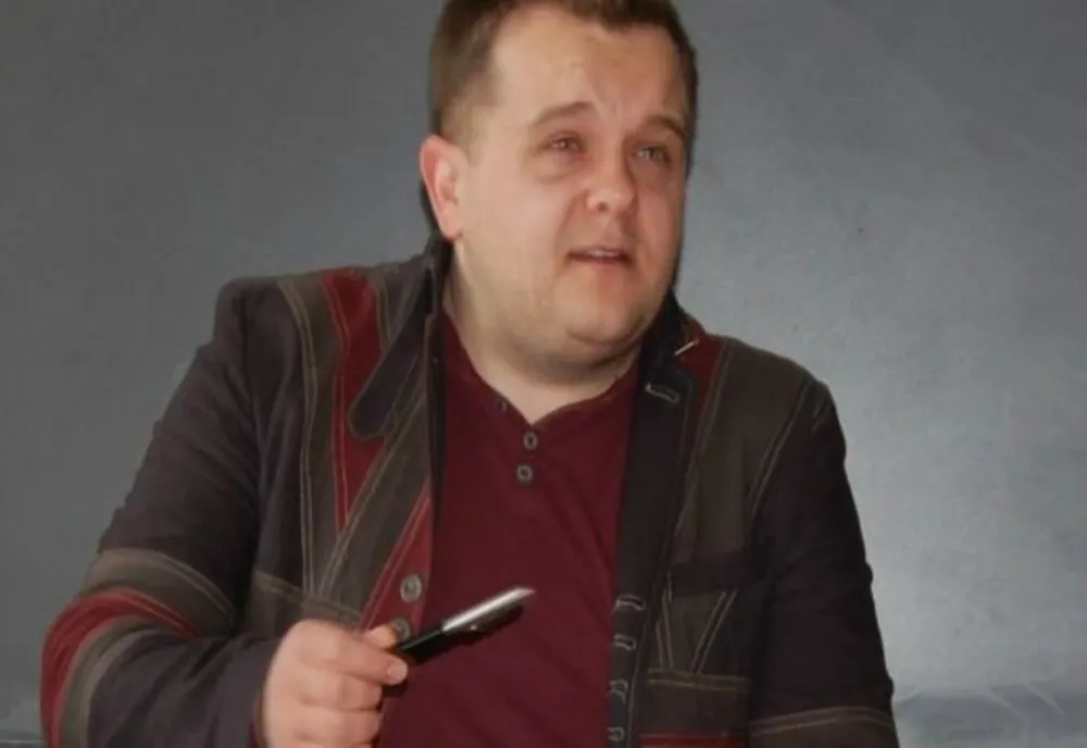 Curățenie la guvern: Tudor Buzatu, fiul președintelui Consiliului Județean Vaslui, demis din funcție