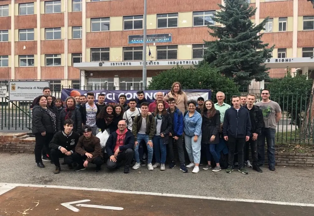 Elevi de la Liceul ”Ștefan Procopiu” se află într-un schimb de experiență la Napoli