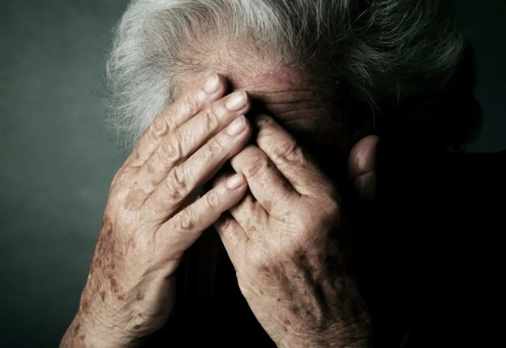 Violator grijuliu: a sunat la 112 pentru a cere ajutor pentru victimă