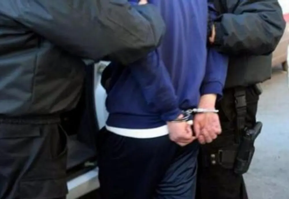 Spărgător de locuințe prins de polițiștii vasluieni