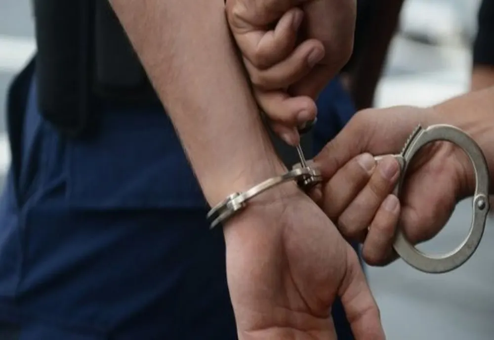 Un tânăr din Vutcani a ajuns în arest după ce a furat un autoturism