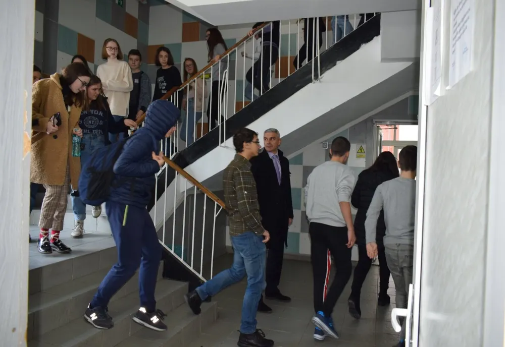 Exerciţiu de evacuare în caz de cutremur în toate şcolile din judeţul Vaslui