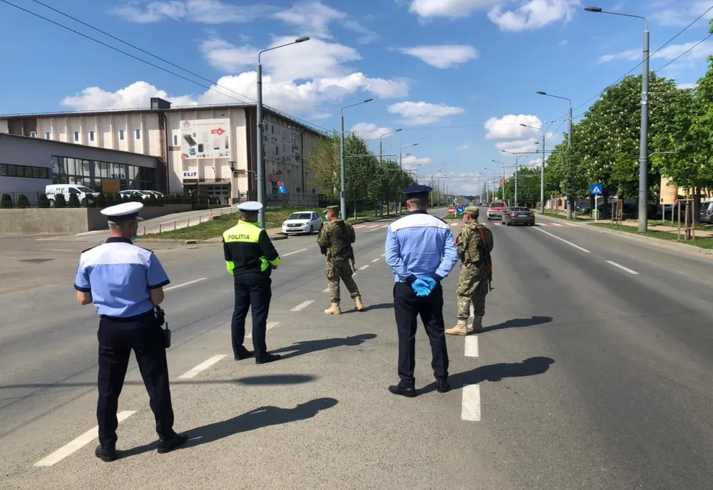 Duminică, polițiștii vasluieni au lăsat 21 de șoferi fără permise de conducere