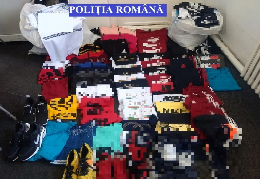 Percheziții la Bârlad, la comercianții de „fake”-uri