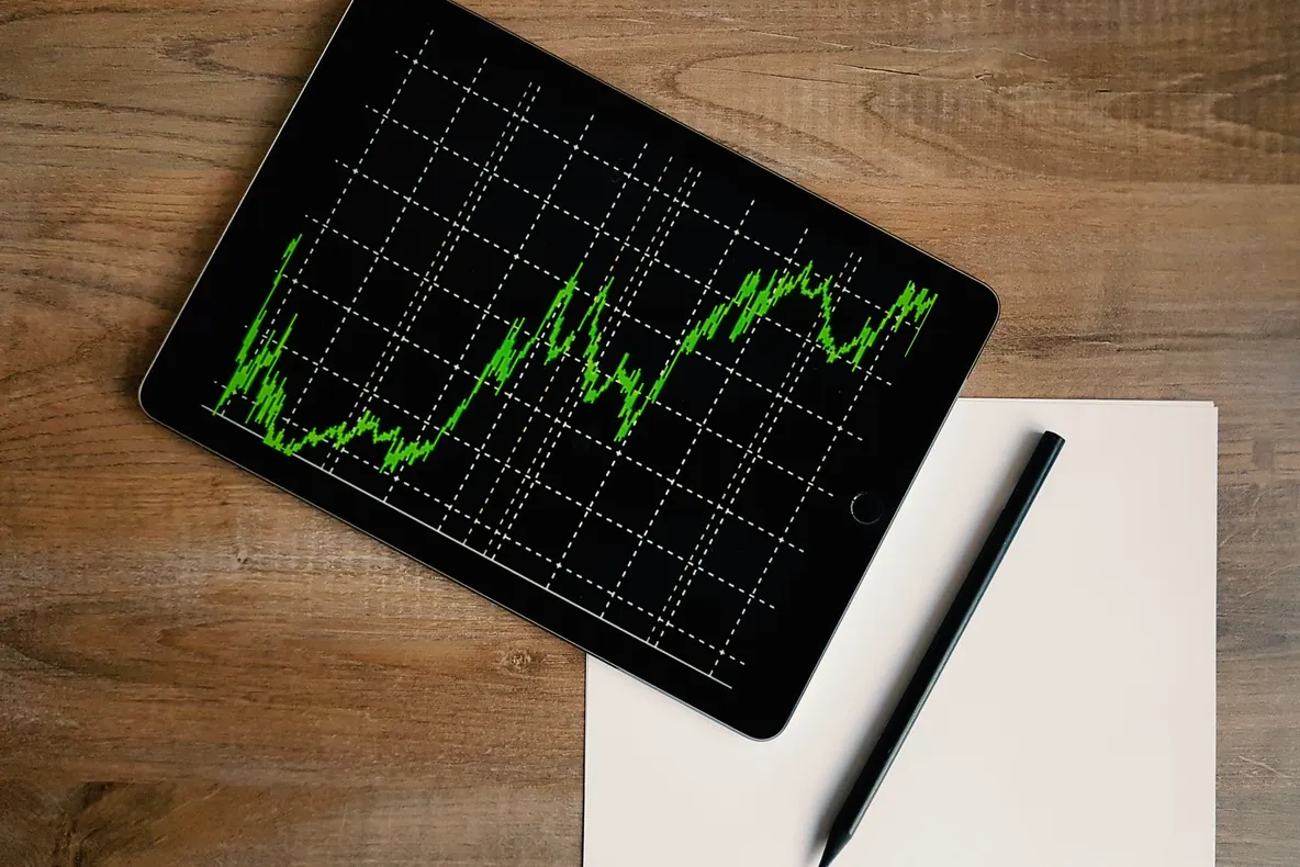 STUDIU TERMENE.RO: 20.56% dintre hotelurile și restaurantele din Vaslui solicită certificatul pentru situații de urgență. 17.42% aplică la programul IMM Invest (P)