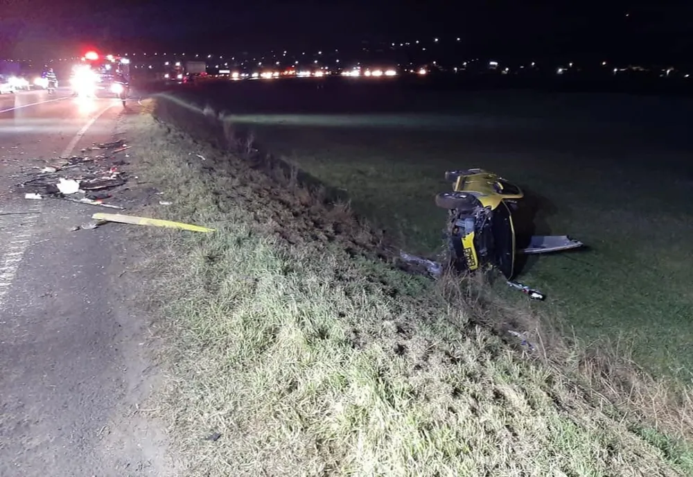 Accident la Văleni: implicat un taximetru cu doi pasageri