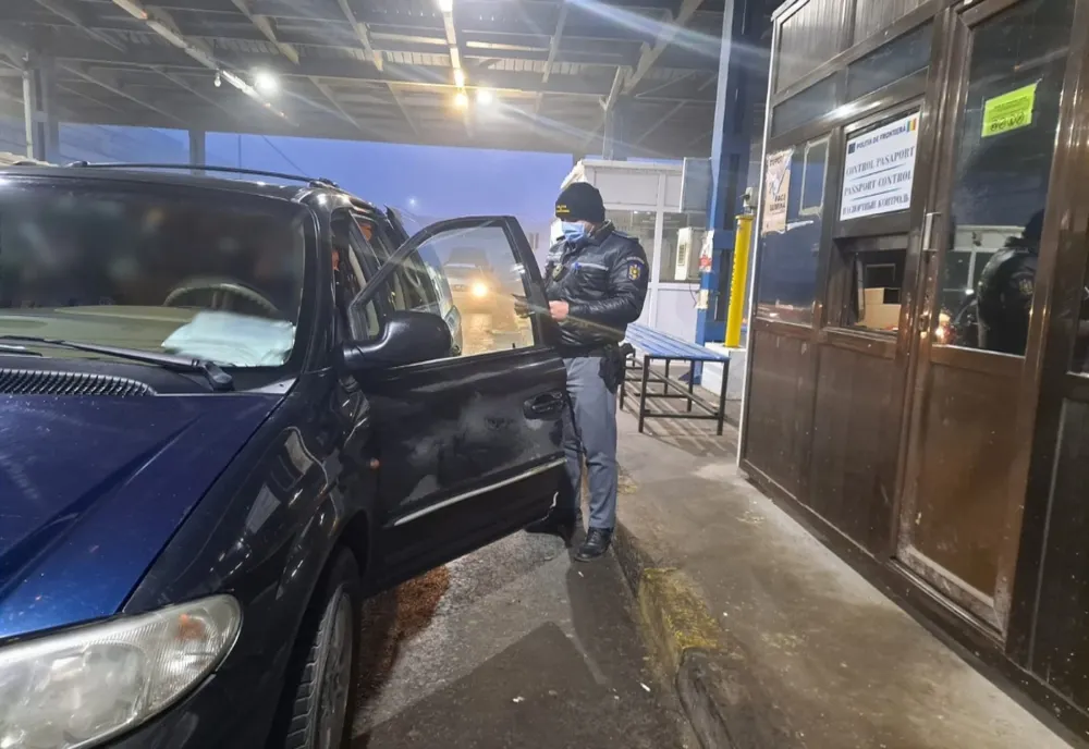 Audi cu I.T.P. fals depistat de polițiștii de frontieră 