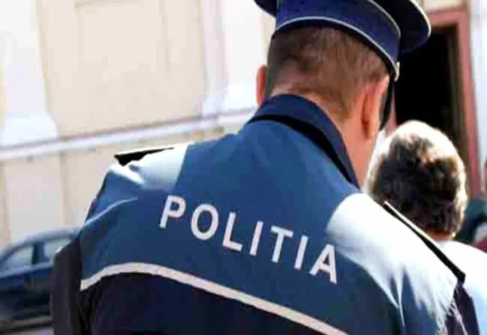 Cinci scandalagii din Negrești, reținuți de polițiști