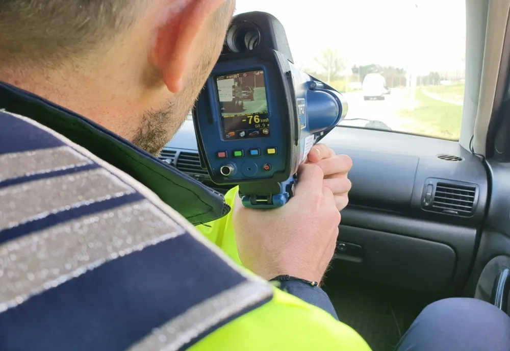 Bărbat din Ilfov, depistat de aparatul radar cu 156 km/h pe un drum din județul Vaslui