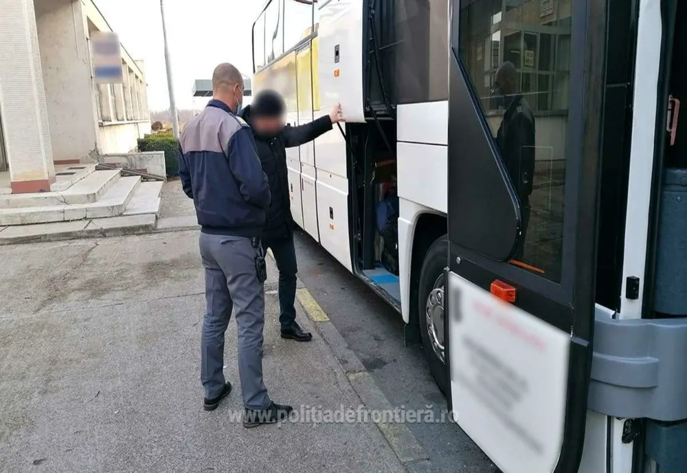 Țigări de contrabandă cu destinația Italia, oprite la Albița