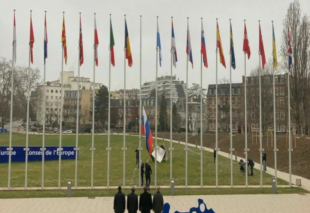 Încă o țară europeană expulzează diplomaţi ruşi