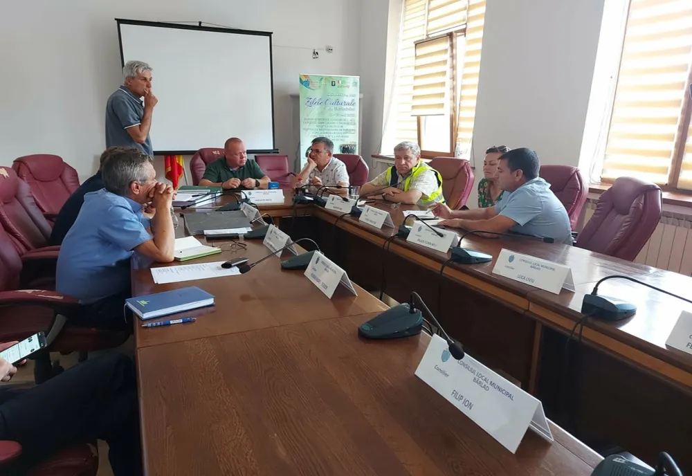 S-a emis ordinul de începere a lucrărilor de asfaltare în Bârlad. Pe 4 iulie începe „marea asfaltare”!