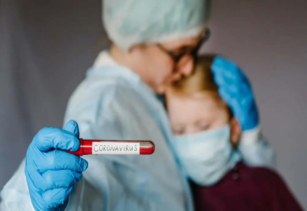 Coronavirus. Octavian Jurma: "Vom avea peste 10.000 de cazuri de coronavirus marți, 26 iulie". Previziuni pentru valul 6