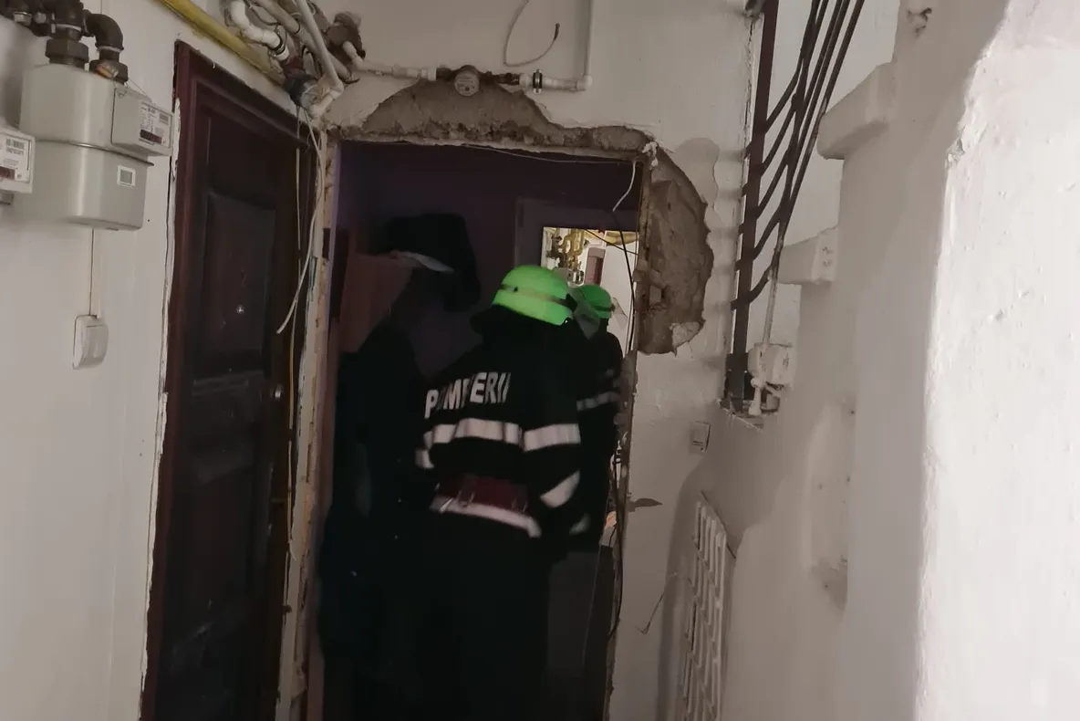 ULTIMA ORĂ! Accident rutier în localitatea Popeni. A fost activat Planul Roșu