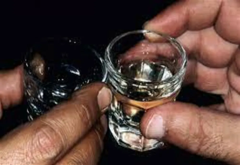 S-a urcat beat la volan și a sperat că nu-l prind polițiștii. Cum s-a ales cu dosar penal un șofer din Fălciu