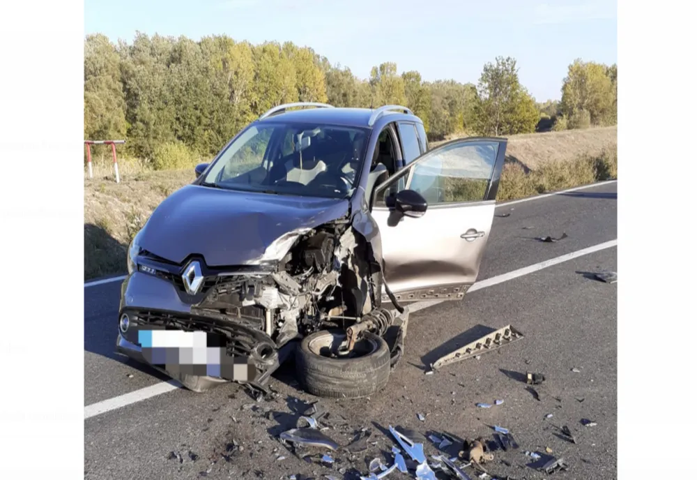 Tamponare între două autoturisme la Ghermănești