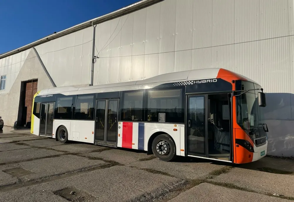 Flota de transport în comun s-a mărit cu încă două autobuze