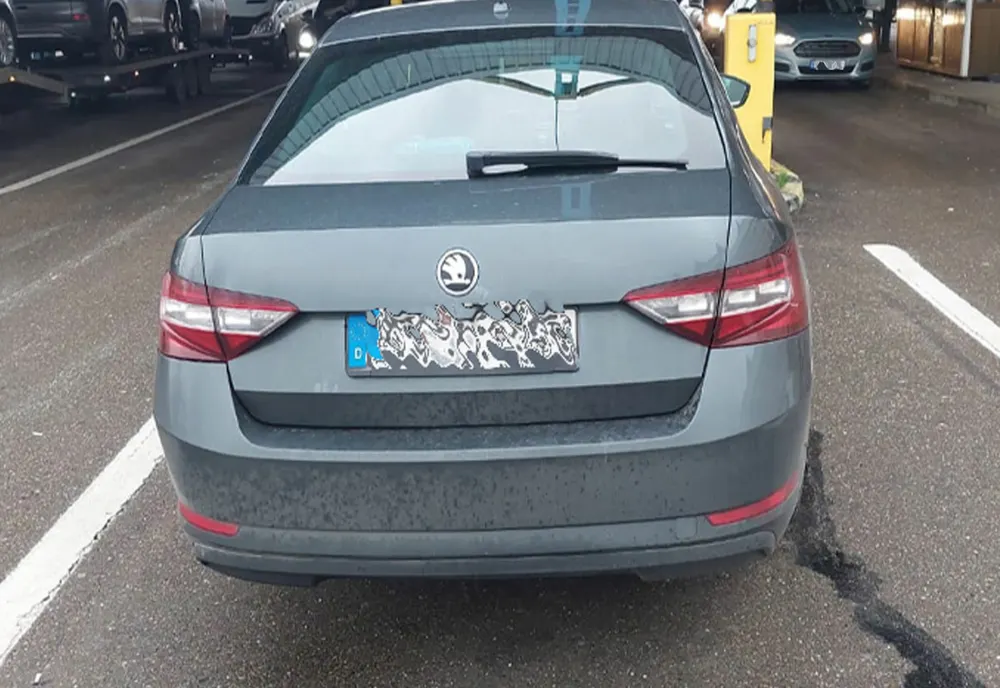 Mașină furată din Germania, descoperită la Albița