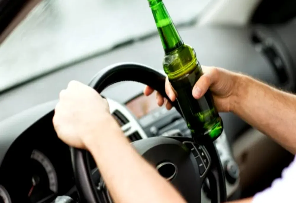 Control judiciar pentru un tânăr care a condus beat cu alcoolemie de peste 1 la mie