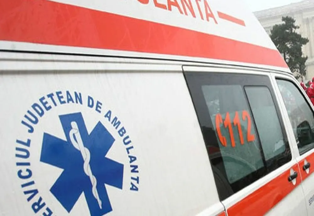 Un bătrân de 94 de ani a căzut cu fața pe o plită încinsă. S-a ales cu arsuri de gradul 3 și 4