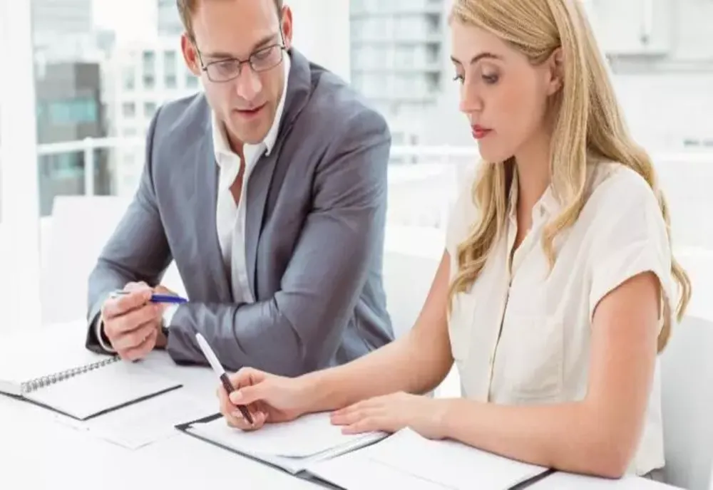UE a decis. Salariile, la vedere și fără diferențe mai mari de 5% între femei și bărbați