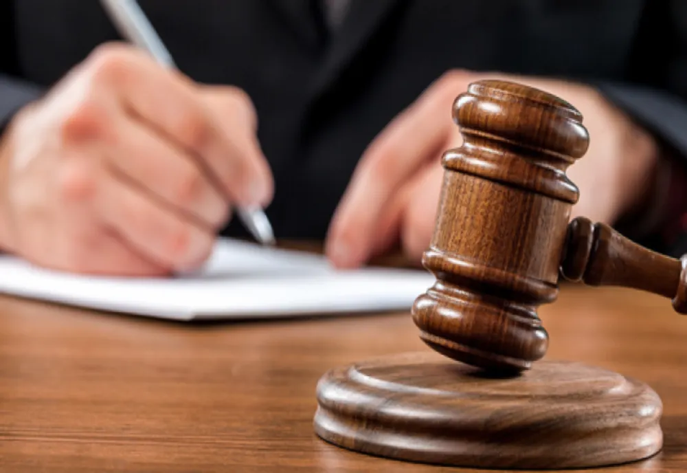 Un bărbat din Dâmbovița s-a ales cu dosar penal în Vaslui. Pentru ce a primit control judiciar timp de 2 luni