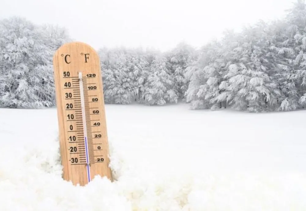 VREMEA 17 FEBRUARIE: FRIG INTENS, NINSORI ȘI VISCOL