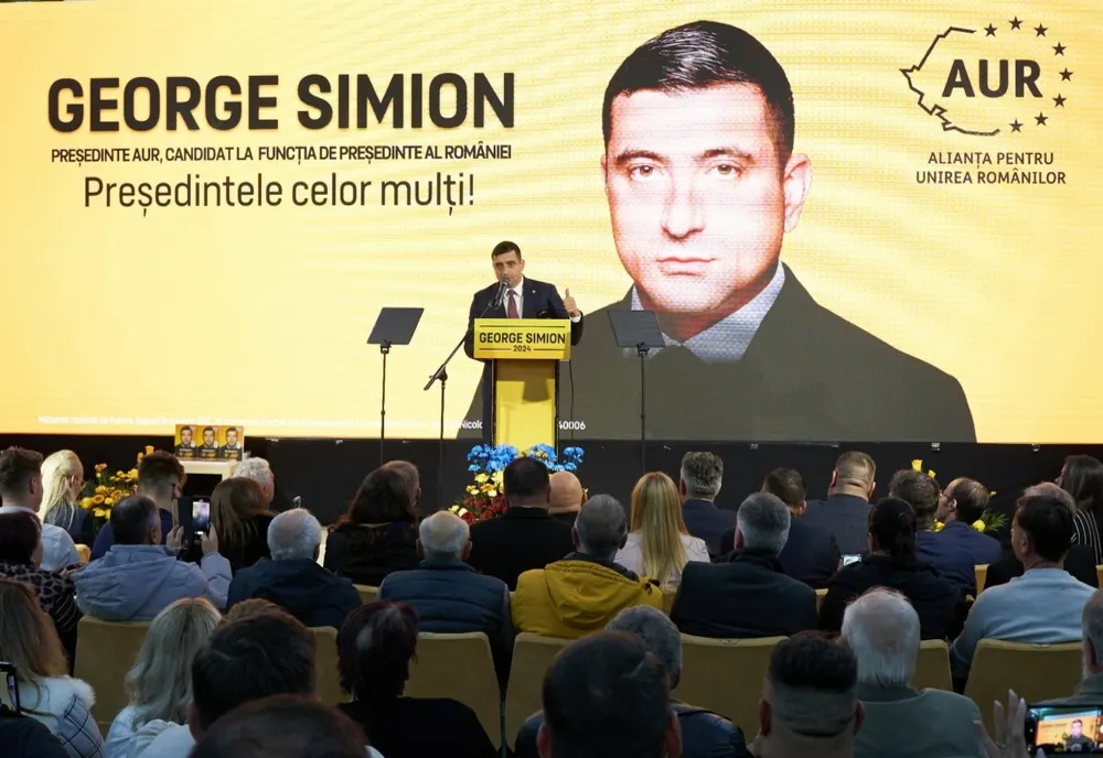GEORGE SIMION: „NU VOI MAI CANDIDA DACĂ VA AVEA LOR REPETAREA ALEGERILOR. MERG ALĂTURI DE CĂLIN GEORGESCU”