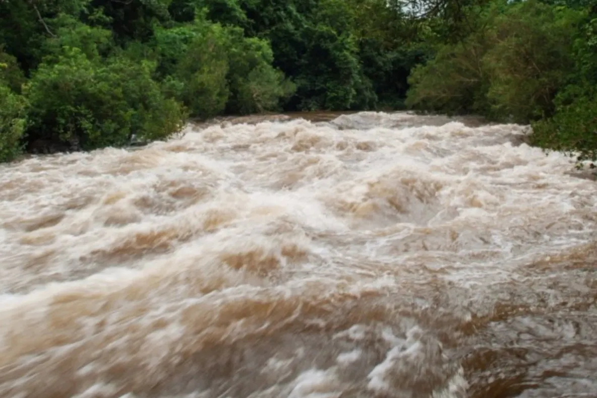 Peste 5,4 milioane de lei plătite pentru pagubele provocate locuinţelor de furtuni şi inundaţii