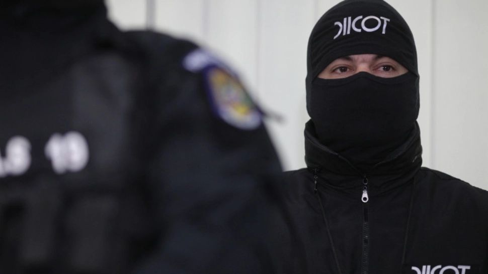 Rețea de trafic de persoane, destructurată în București: percheziții DIICOT în 5 județe și în Capitală