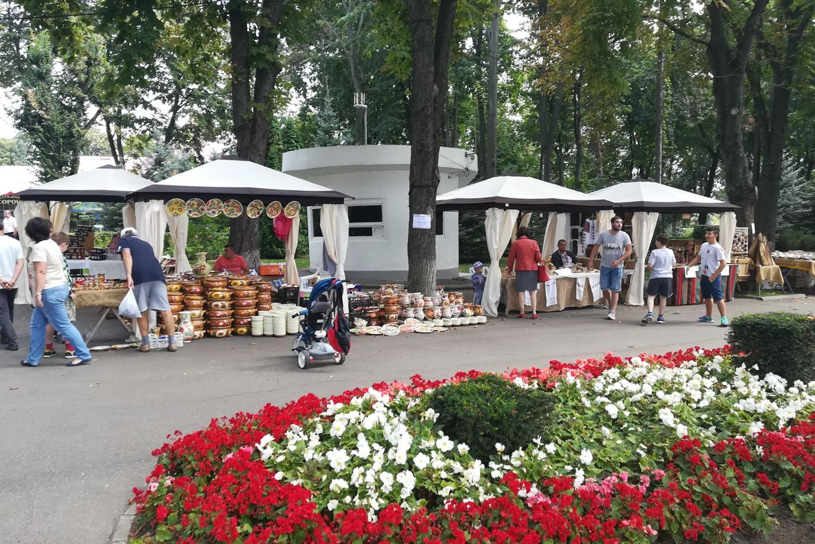 GALERIE FOTO: A început Târgul Meșterilor Populari