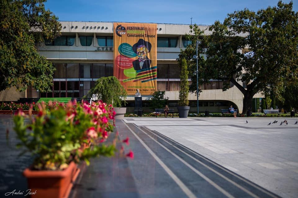 Se scot la vânzare abonamentele la Festivalul Tănase