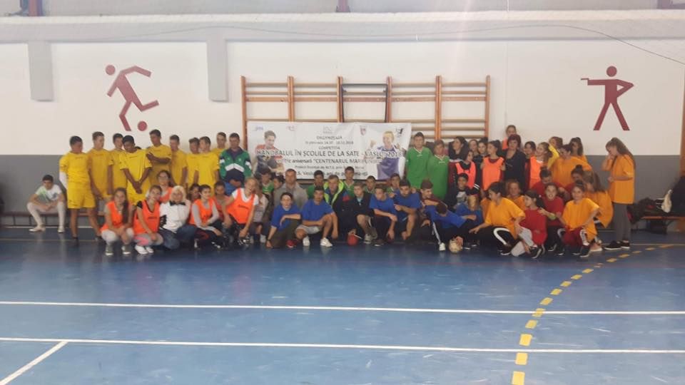 Handbalul în școlile de la sate s-a mutat la Murgeni