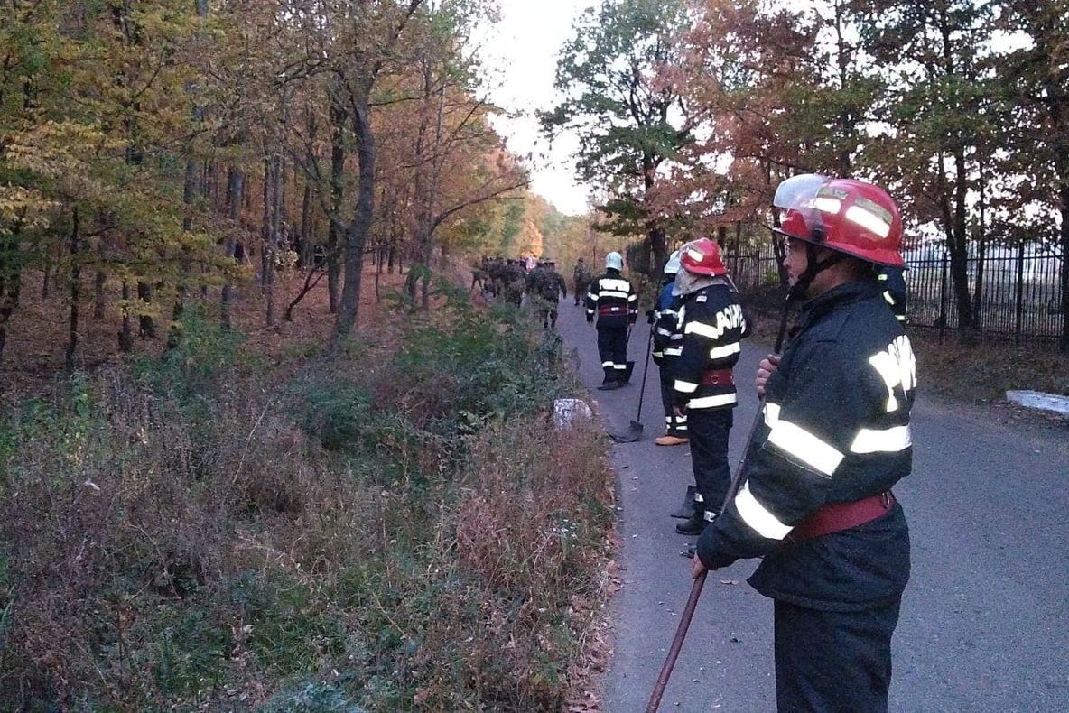 GALERIE FOTO. Exercițiu tactic al pompierilor vasluieni