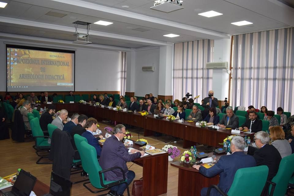 Vasluiul a găzduit un simpozion Internațional de Arheologie Didactică