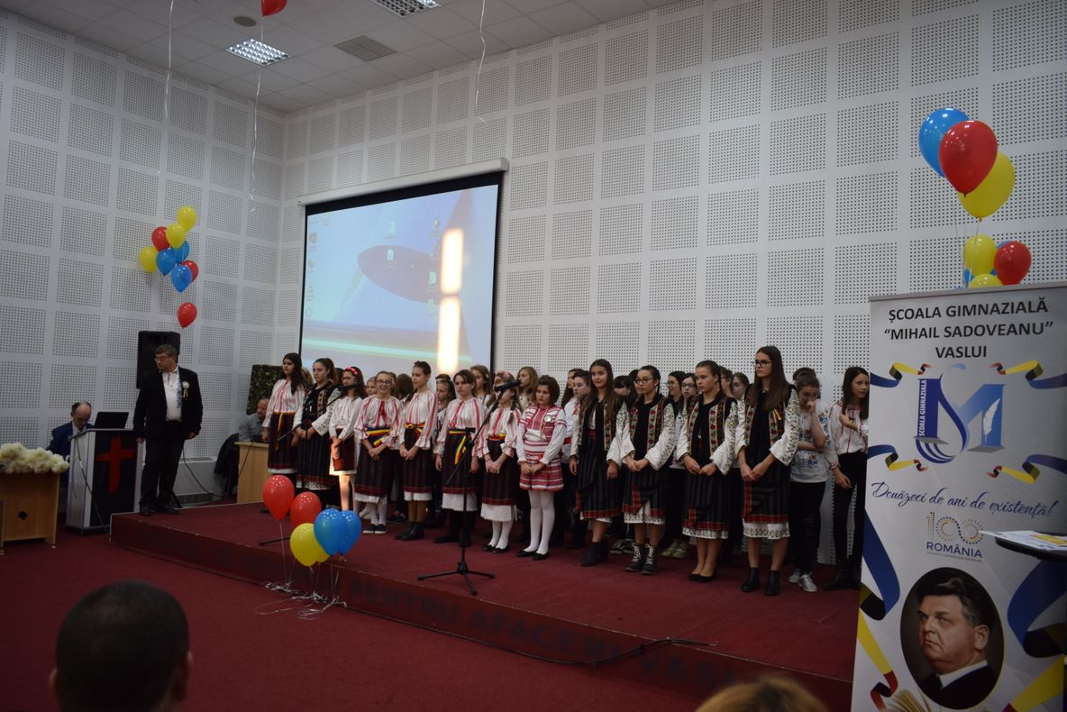 Școala ”Mihail Sadoveanu” Vaslui, la ceas aniversar!