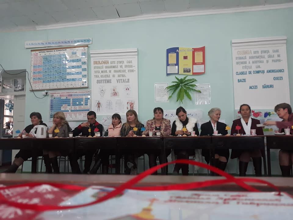 Elevii și cadrele didactice de la Liceul ”Ion Mincu” au donat cărți în Basarabia