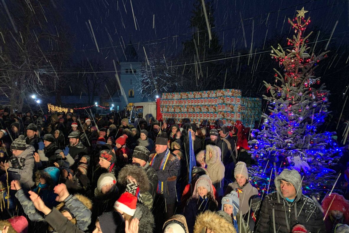 PS Ignatie a împărțit peste 1.400 de daruri copiilor nevoiași